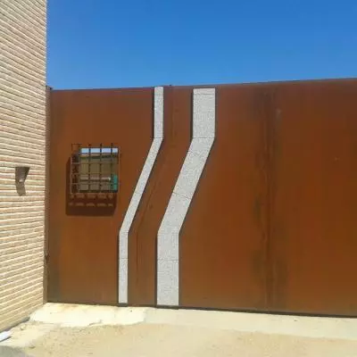 instalacion fabricacion puertas madrid 41